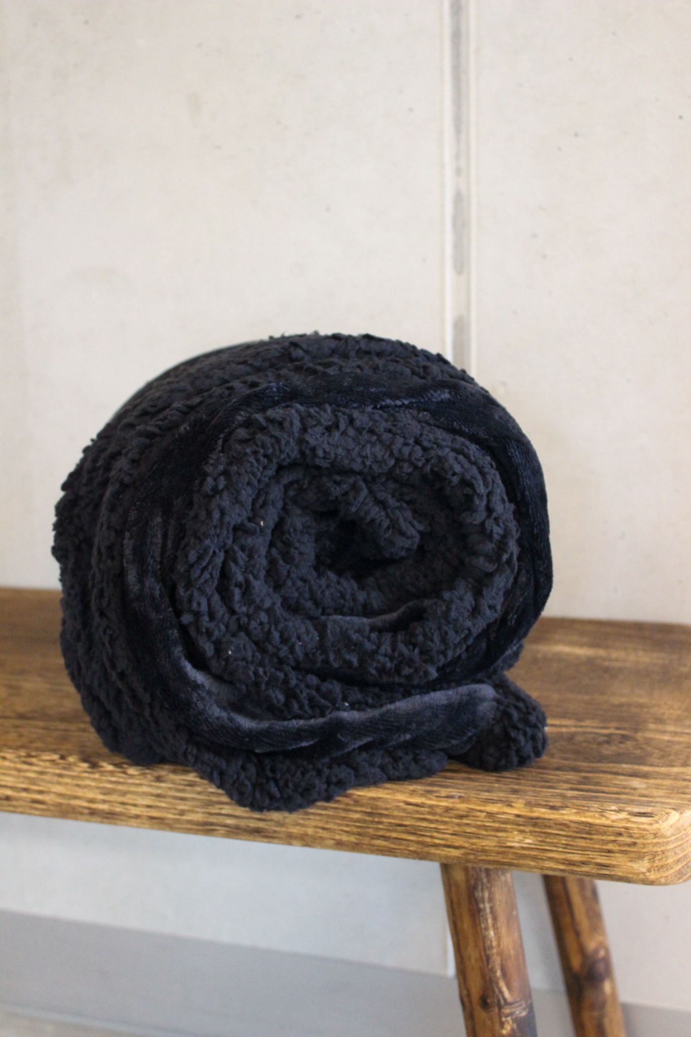 Kuscheldecke Runi - Schwarz